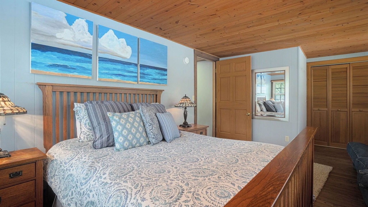 Photo of Bedroom in Saugatuck