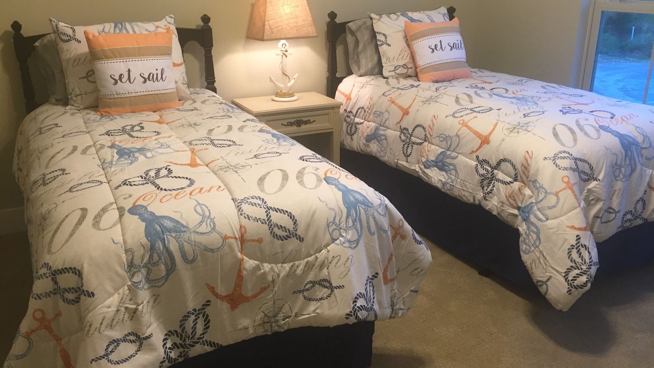 Photo of Bedroom in Dauphin Island