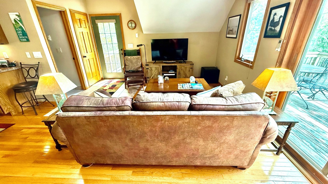 Photo of Livingroom in Lake Leelanau