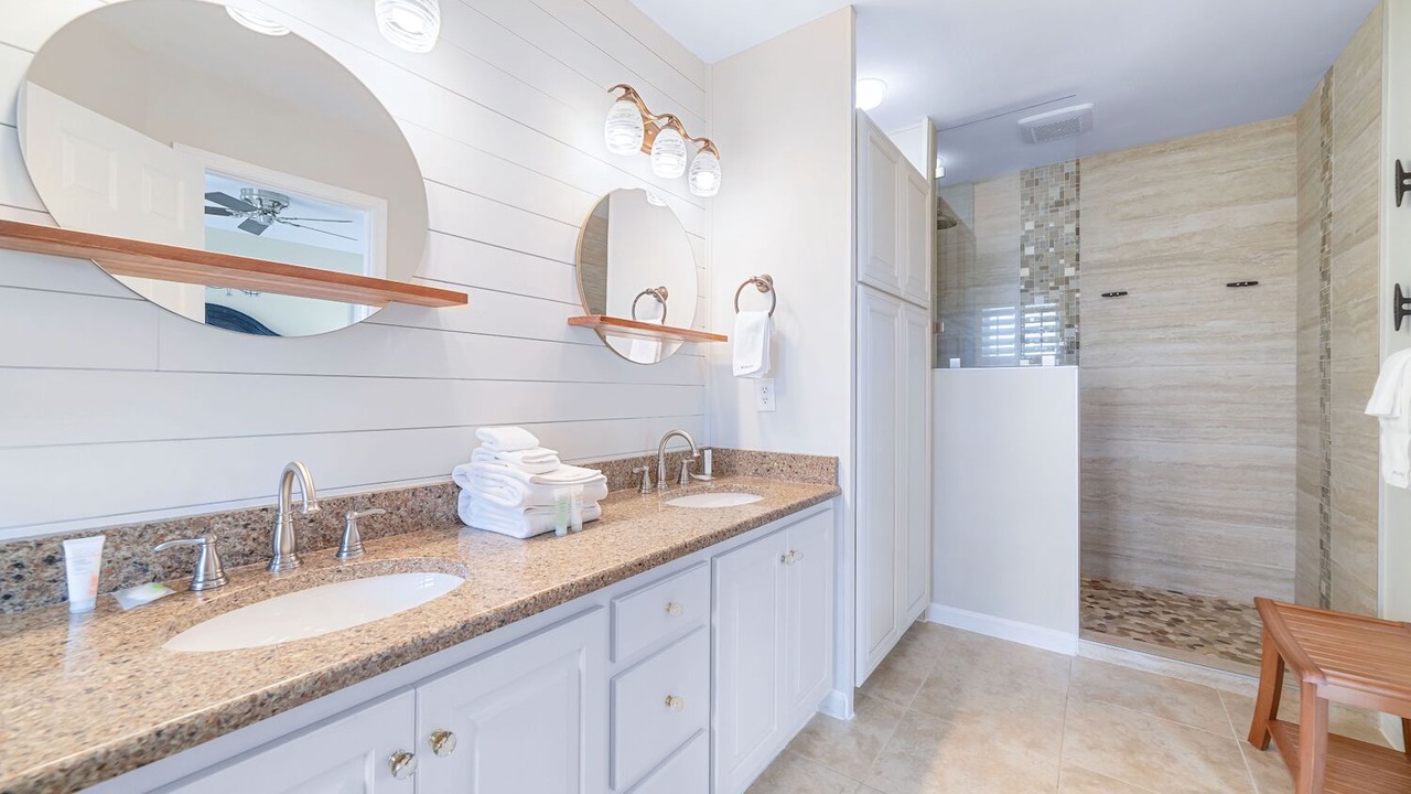 Photo of Bathroom in Orange Beach