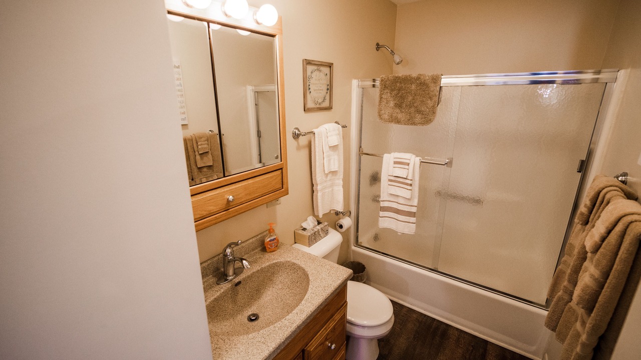 Photo of Bathroom in Munising