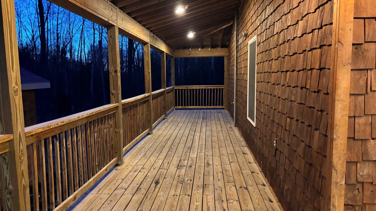 Photo of Patio Balcony in Trowbridge Park