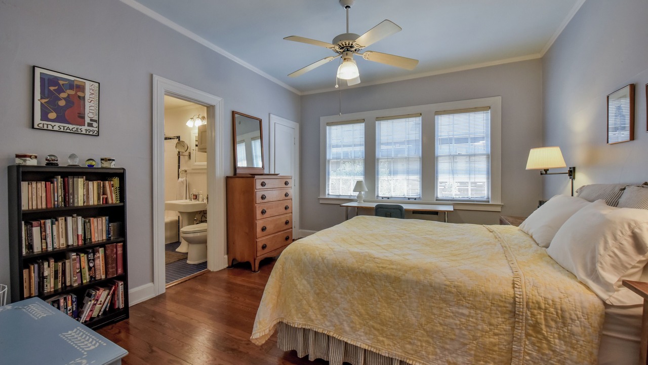 Photo of Bedroom in Tuscaloosa