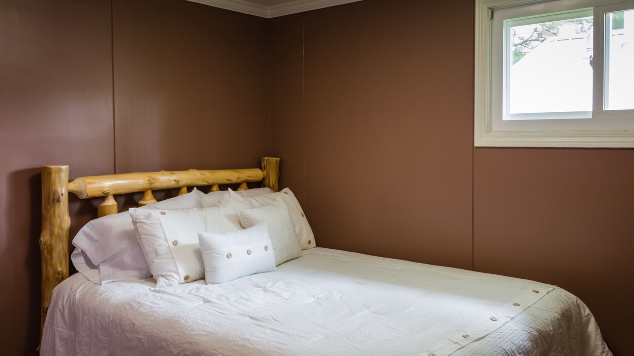 Photo of Bedroom in Gwinn