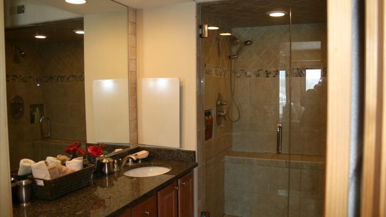 Photo of Bathroom in Gaylord