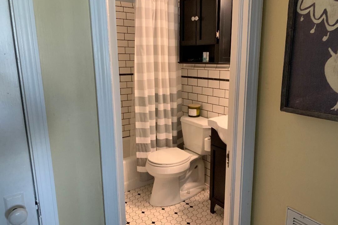 Photo of Bathroom in Tuscaloosa
