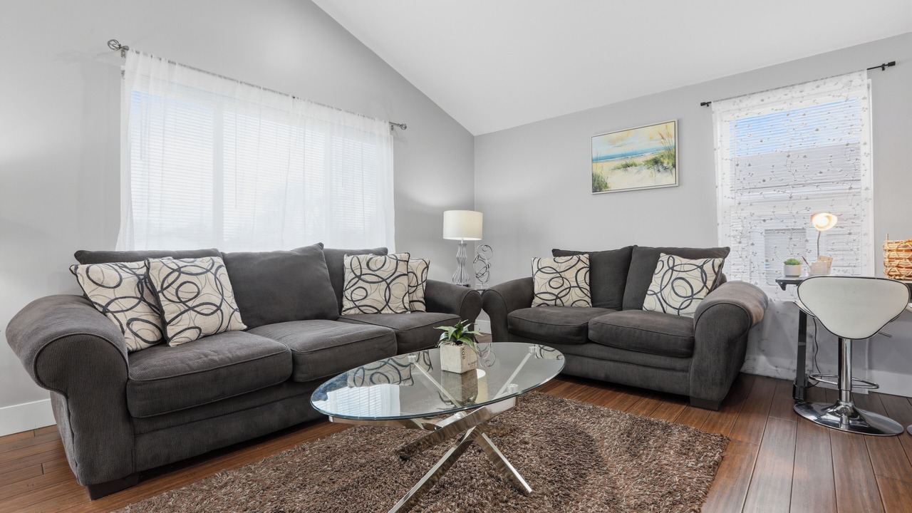 Photo of Livingroom in Madison Heights