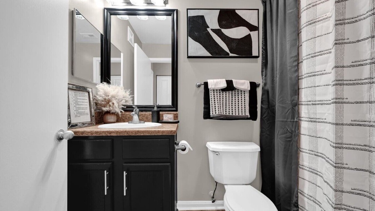 Photo of Bathroom in Crestline Heights