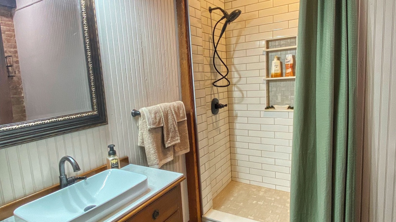 Photo of Bathroom in Ashland
