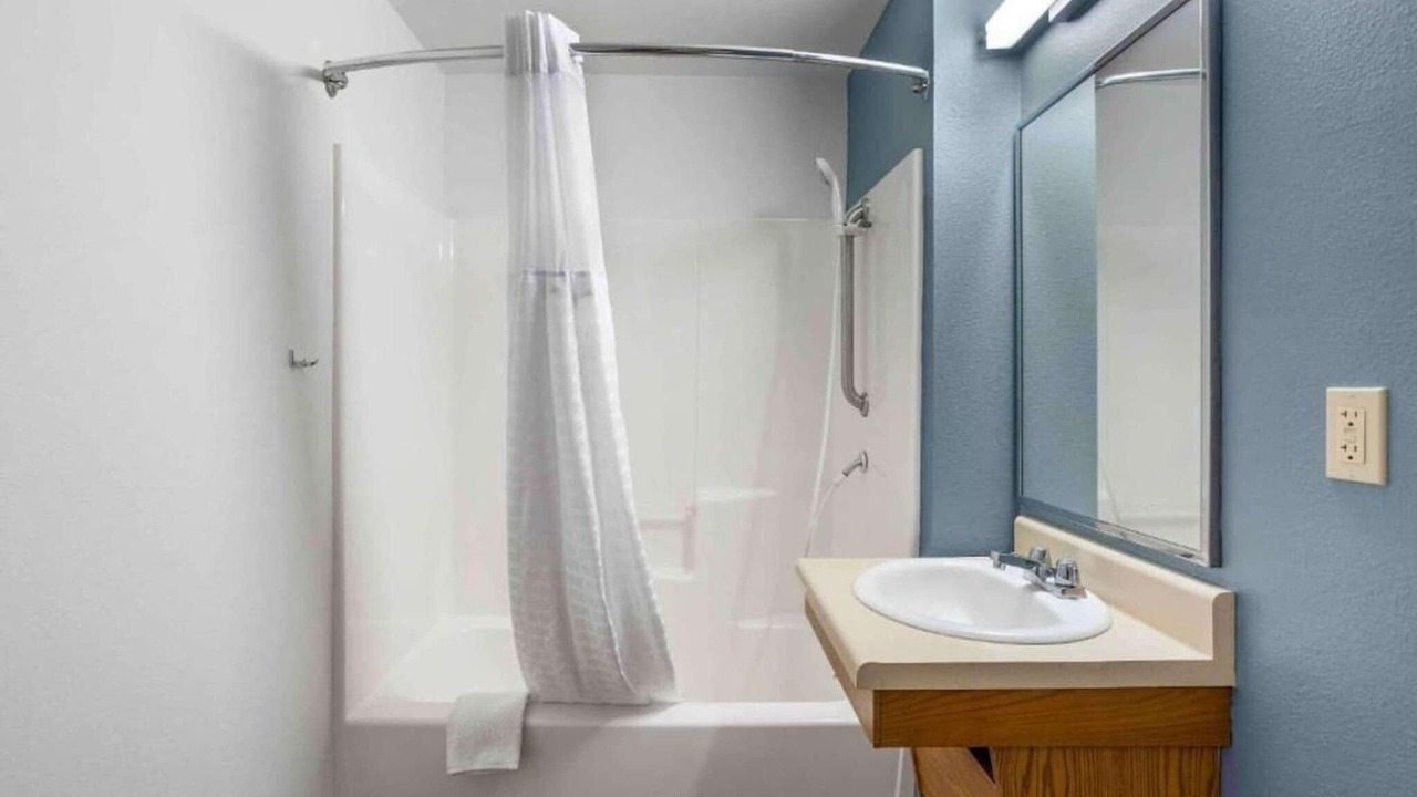 Photo of Bathroom in Pelham