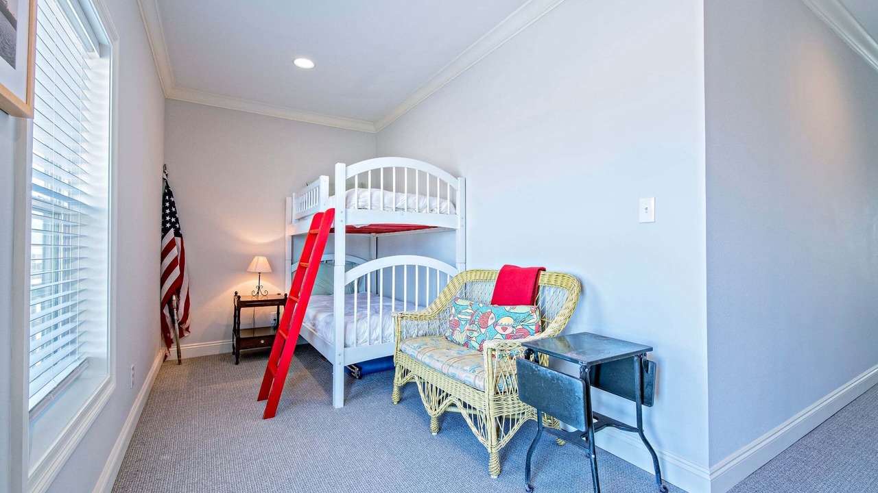 Photo of Bedroom in Southpointe