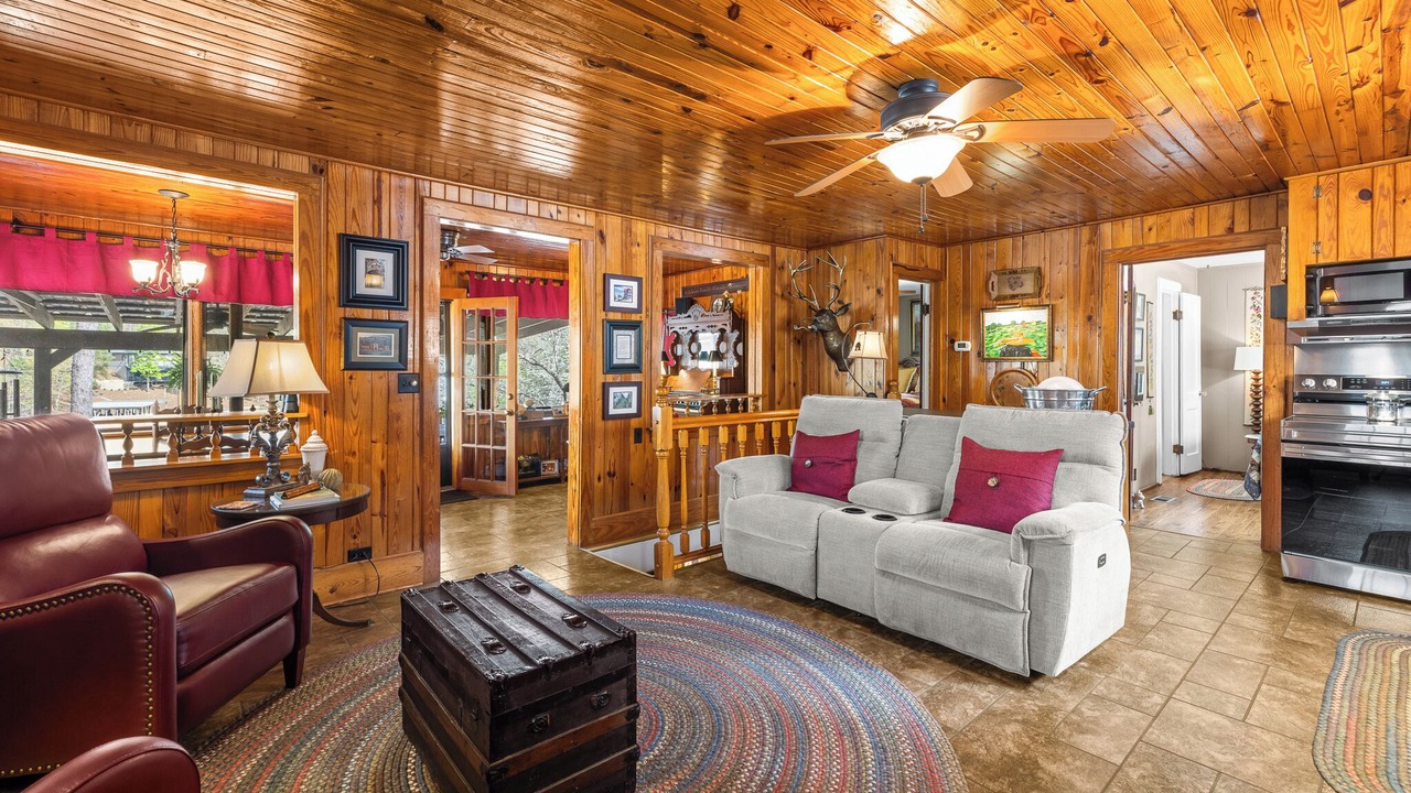 Photo of Livingroom in Clanton