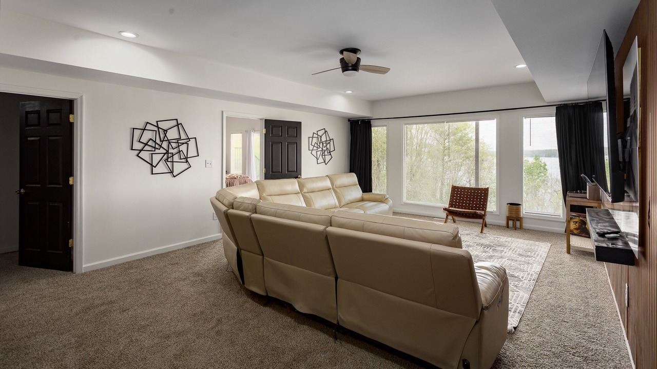 Photo of Livingroom in Muscle Shoals