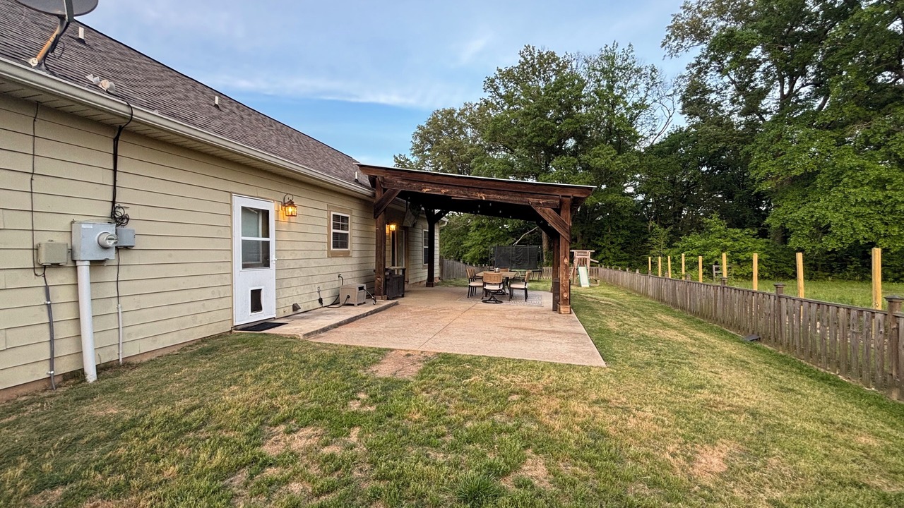 Photo of Outdoor in Starkville