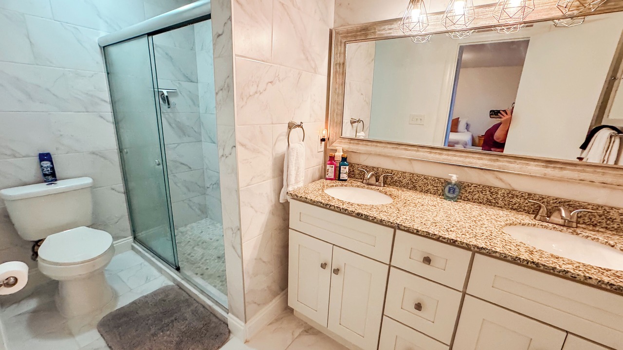 Photo of Bathroom in Myrtle Grove