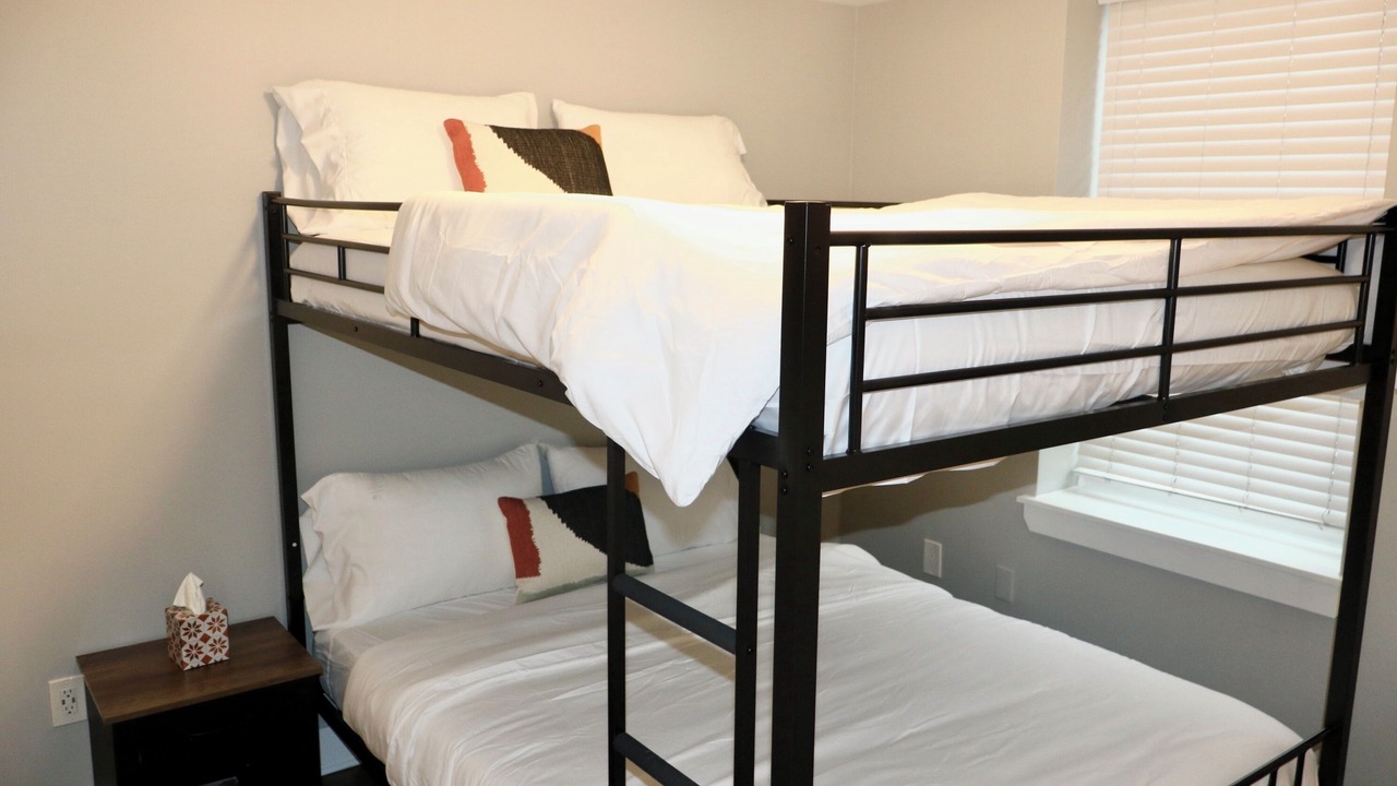 Photo of Bedroom in Midtown