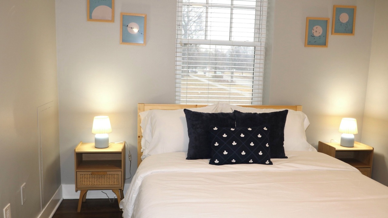 Photo of Bedroom in Midtown