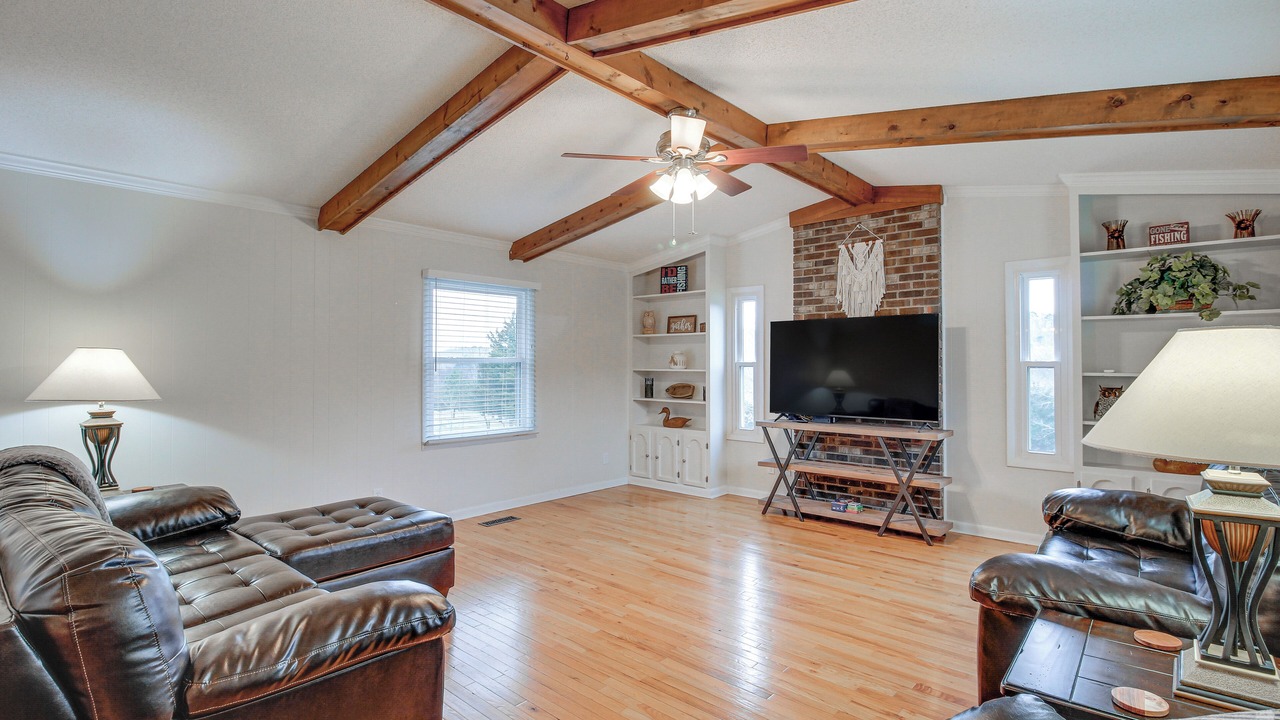 Photo of Bedroom in Groveoak