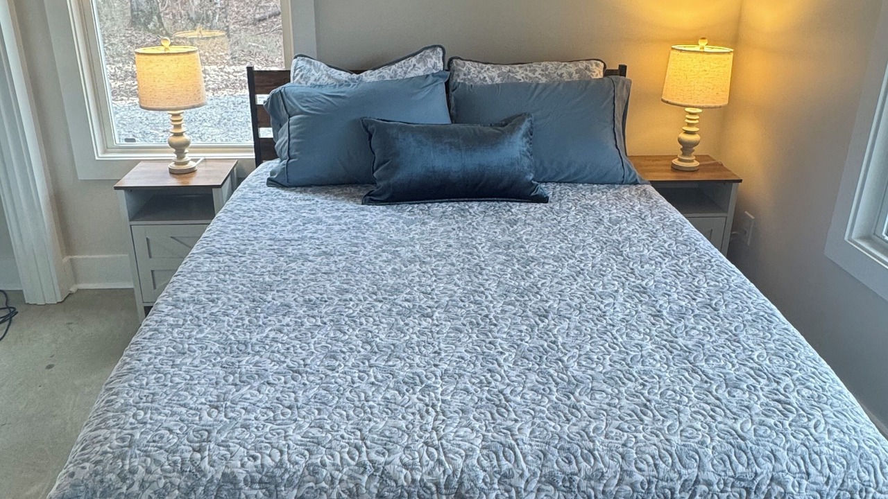 Photo of Bedroom in Crane Hill