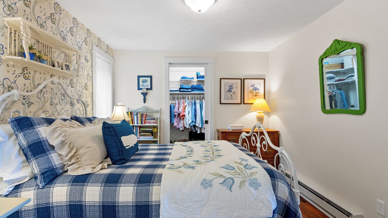 Photo of Bedroom in Cedar