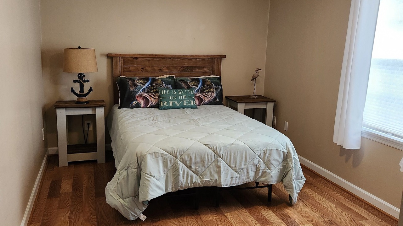 Photo of Bedroom in Childersburg