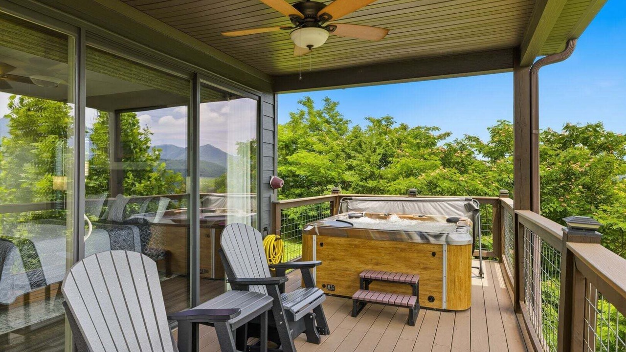 Photo of Patio Balcony in Chalet Village North