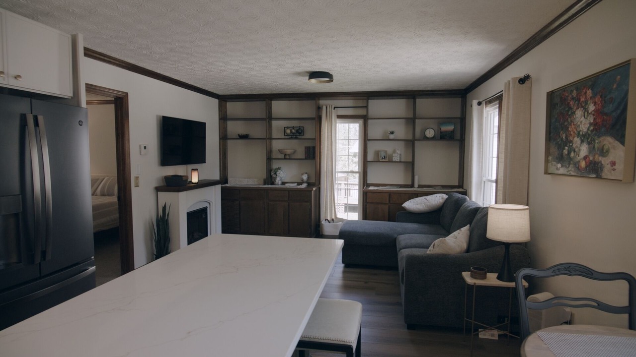 Photo of Livingroom in Peachtree City