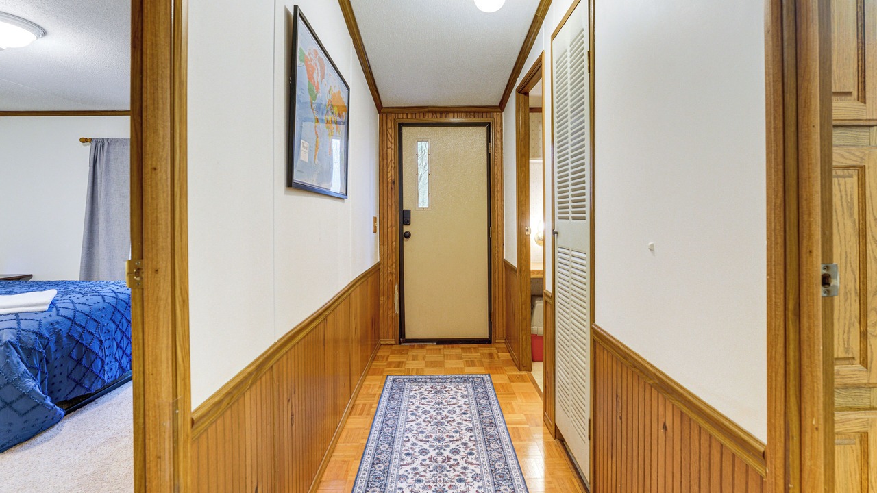 Photo of Bedroom in Romulus