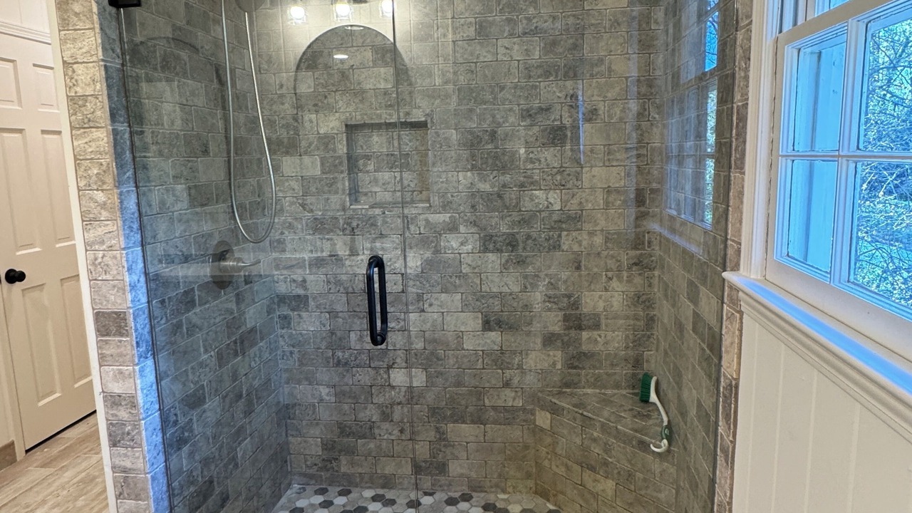 Photo of Bathroom in Tuscaloosa