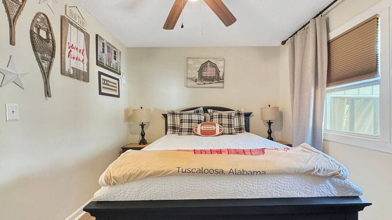 Photo of Bedroom in Skyland Park
