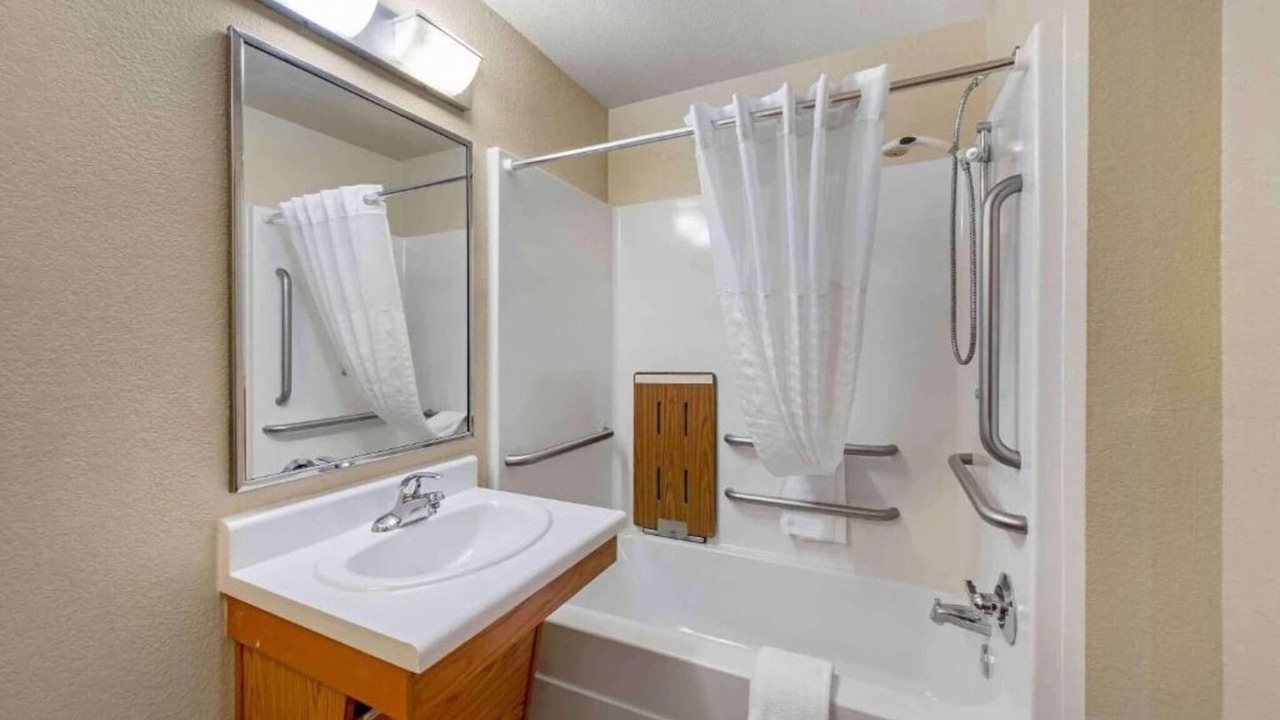 Photo of Bathroom in Pelham