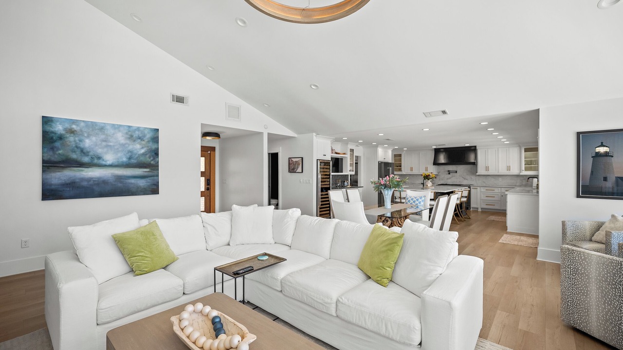 Photo of Livingroom in Ono Island