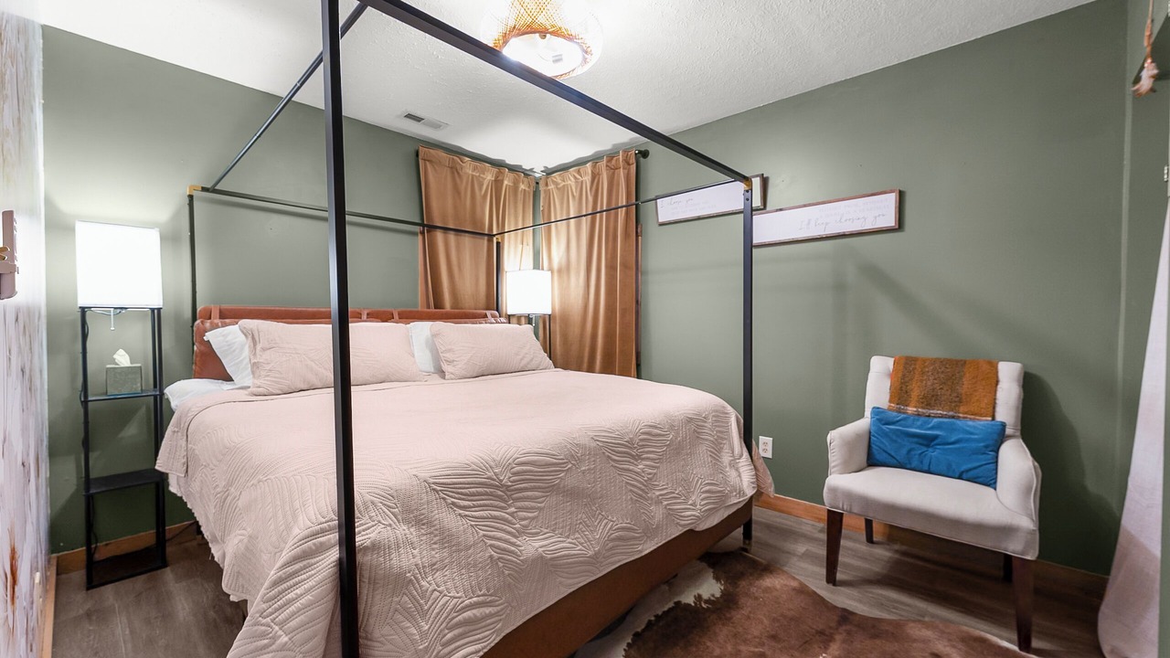 Photo of Bedroom in Clanton