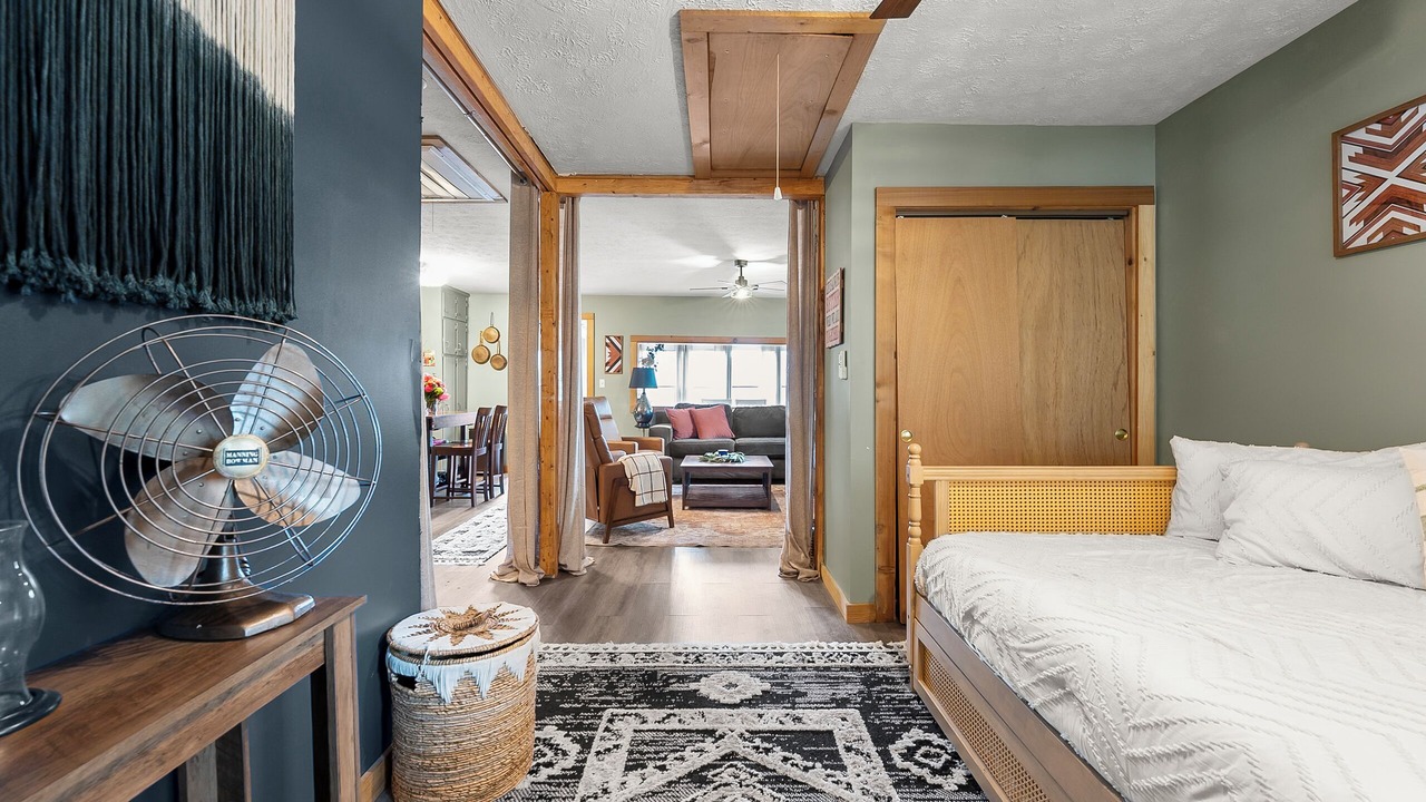 Photo of Bedroom in Clanton