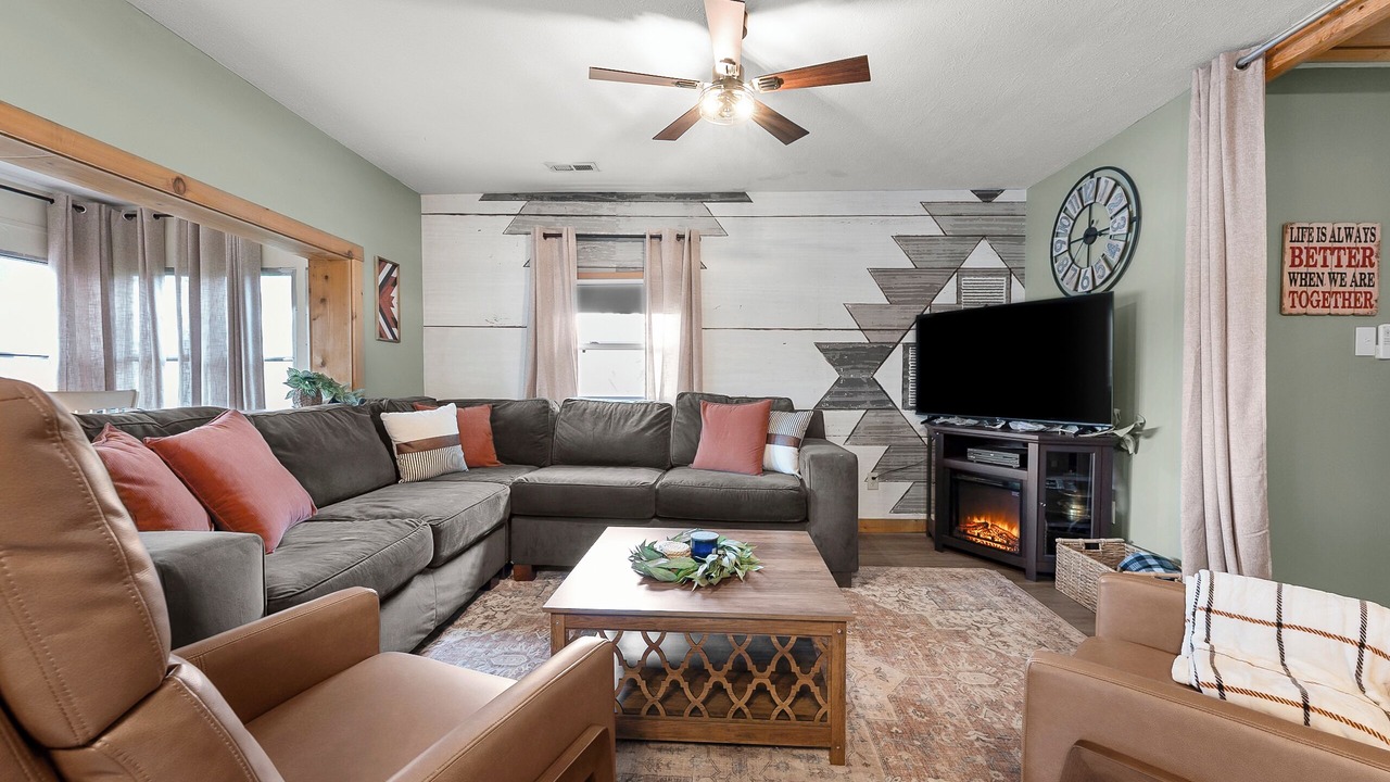 Photo of Livingroom in Clanton