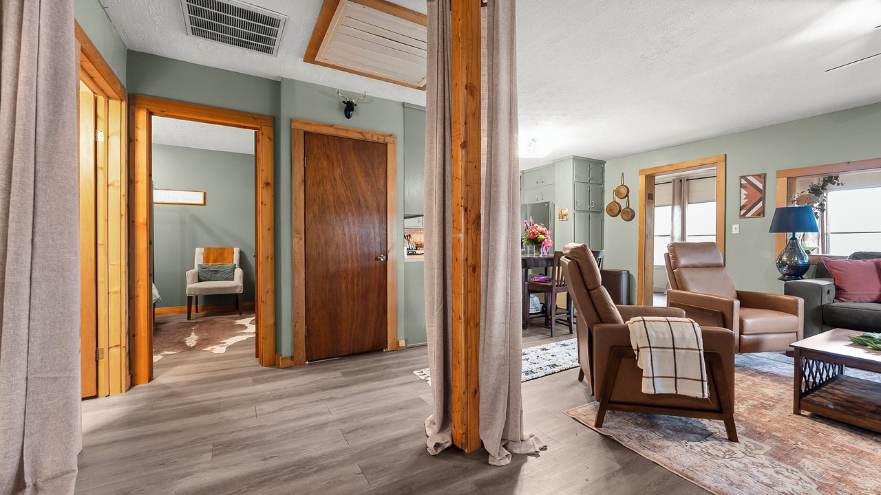 Photo of Livingroom in Clanton