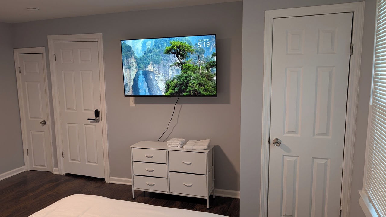 Photo of Bedroom in Romulus