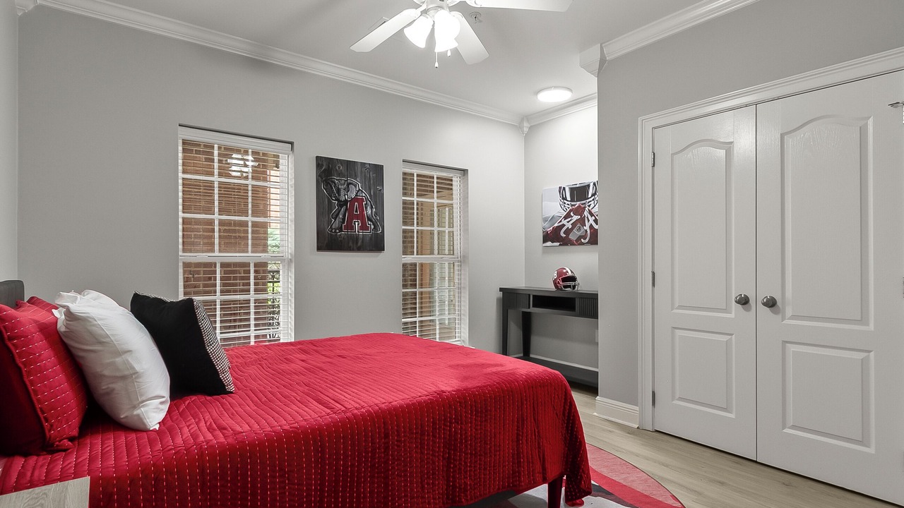 Photo of Bedroom in Tuscaloosa