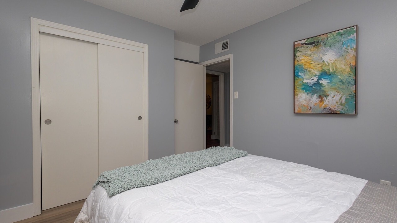 Photo of Bedroom in Homewood