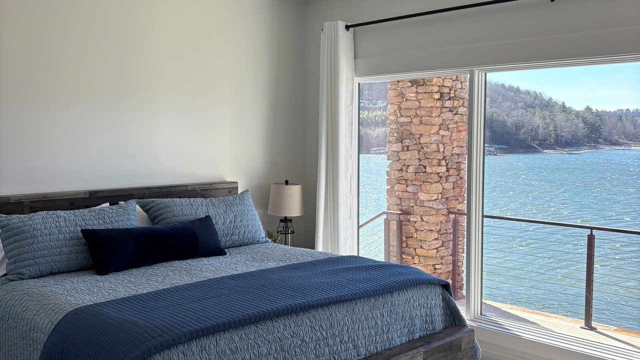 Photo of Bedroom in Crane Hill