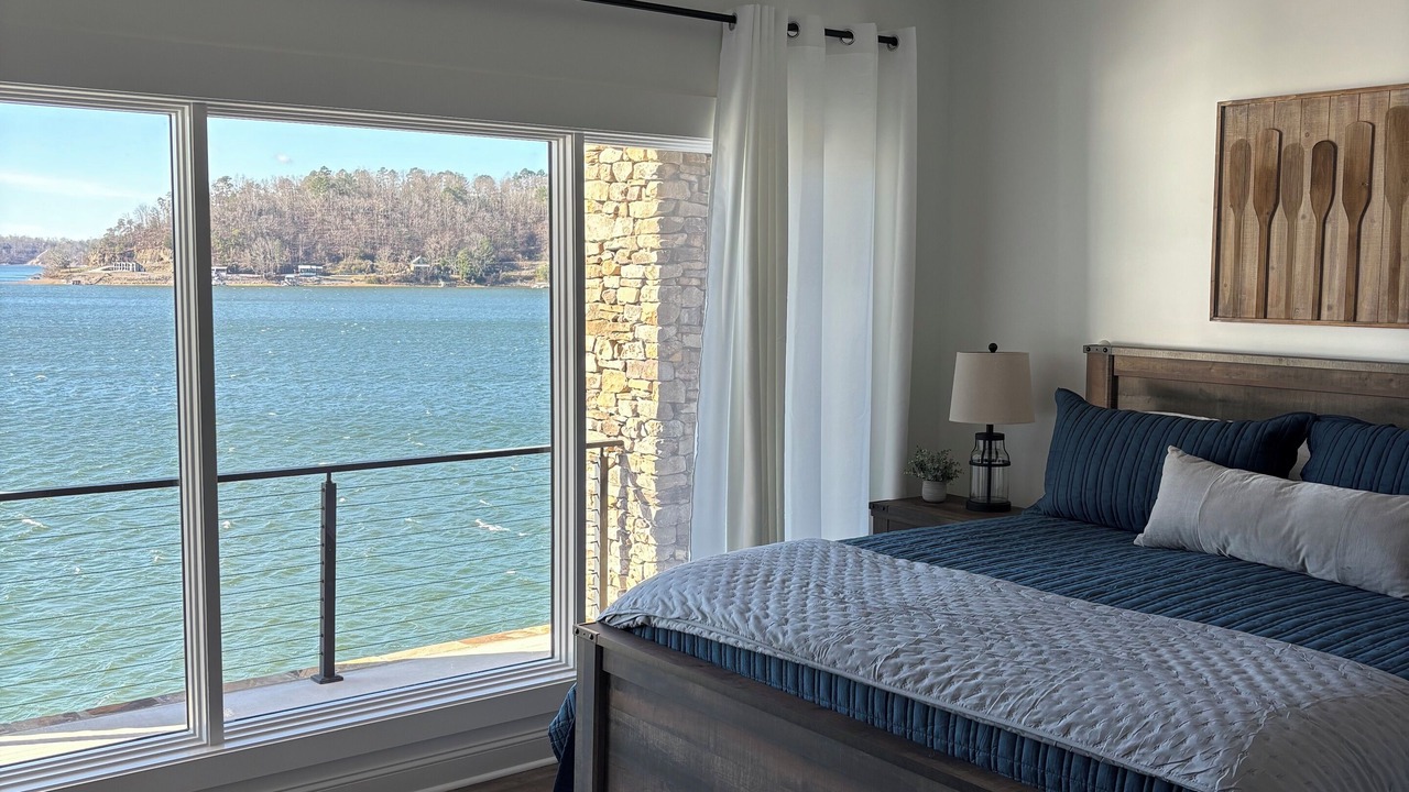 Photo of Bedroom in Crane Hill