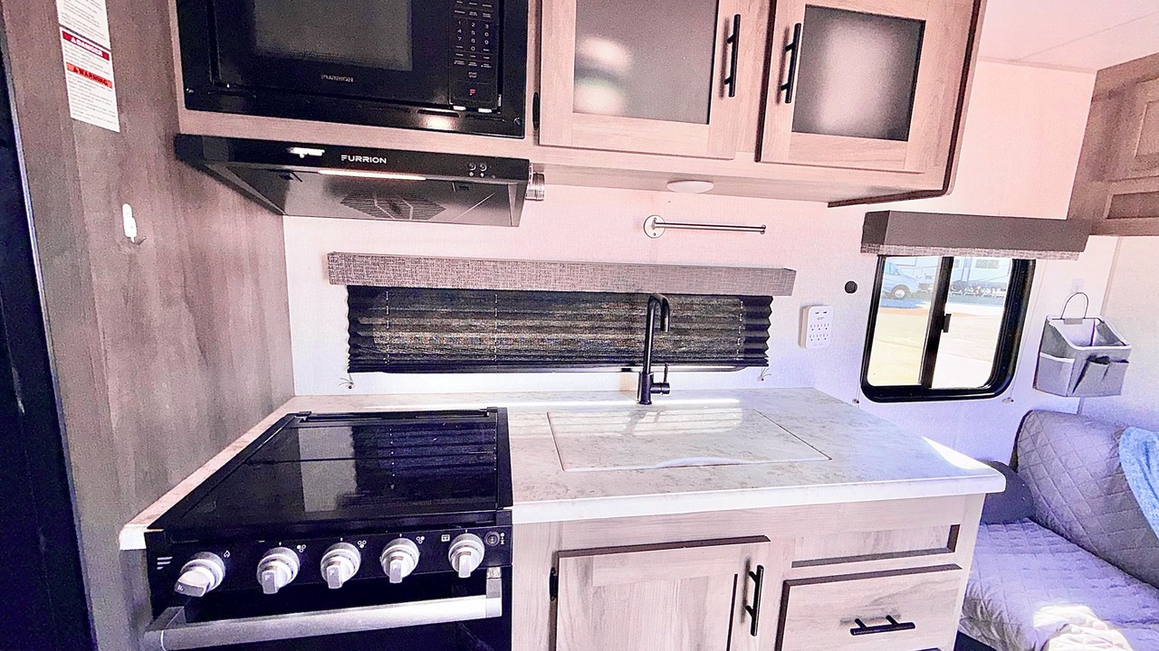 Photo of Kitchen in Oak