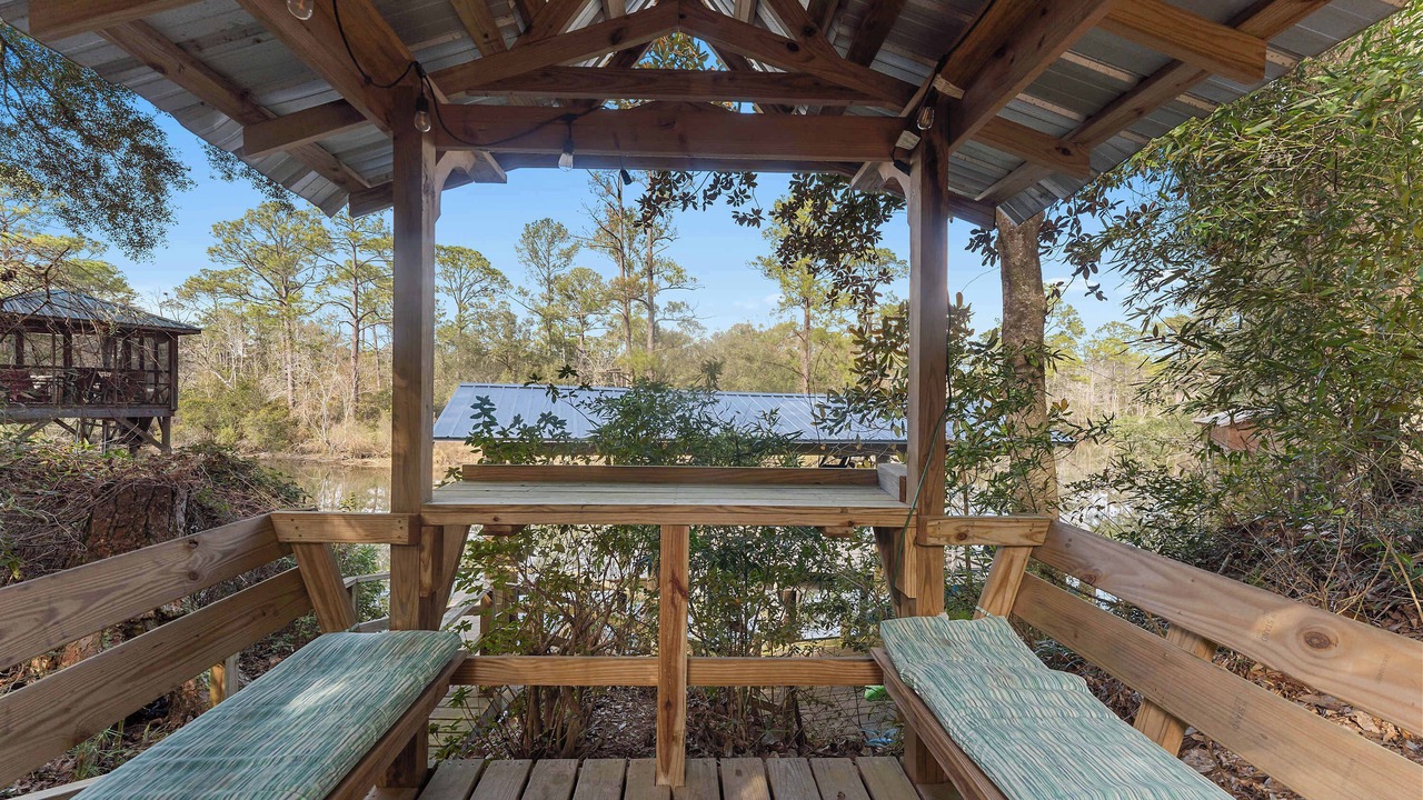 Photo of Outdoor in Oak