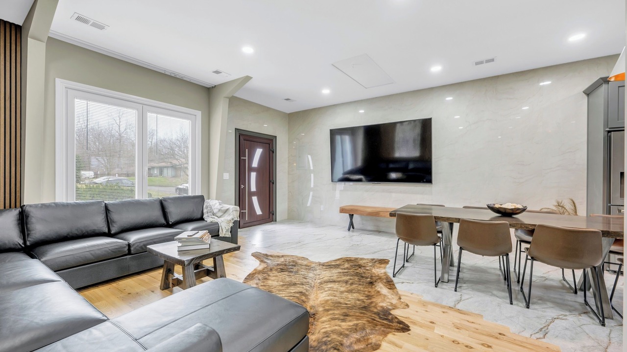 Photo of Livingroom in Farmington Hills