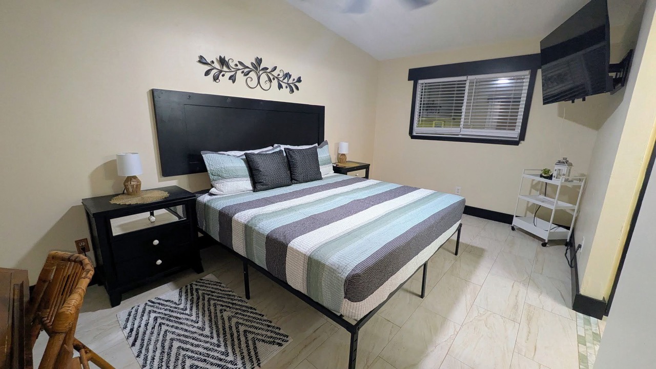 Photo of Bedroom in Myrtle Grove