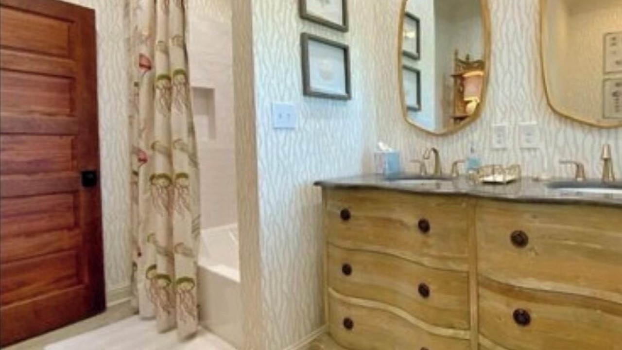 Photo of Bathroom in Surf Side Shores