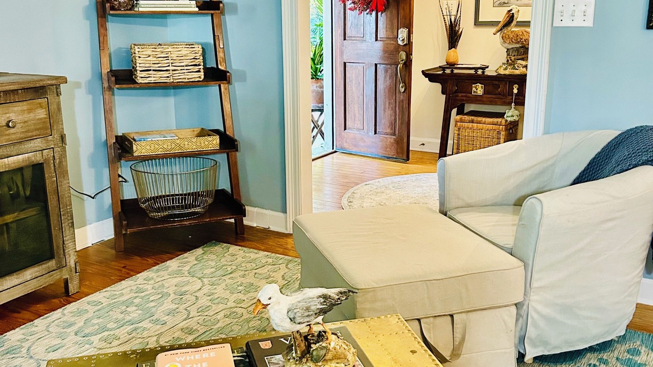 Photo of Livingroom in Ono Island