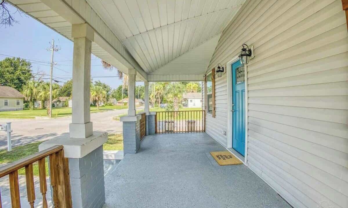 Photo of Patio Balcony in Southeast Pensacola