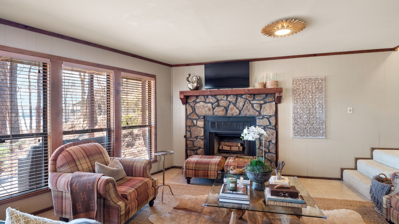 Photo of Livingroom in Crane Hill