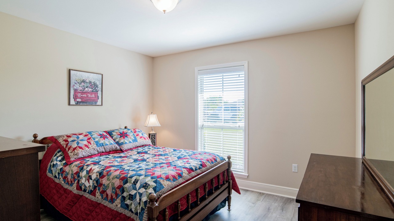 Photo of Bedroom in Foley